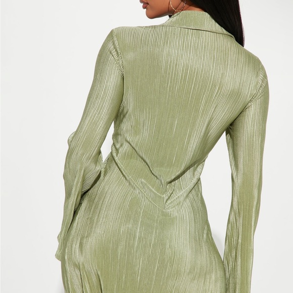 “Sienna Plisse Mini Dress” from Fashion Nova - Picture 3 of 5